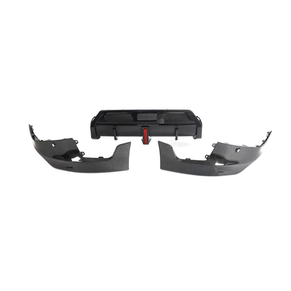 Carbon Fiber Diffuser w/ Brake Light - BMW G42