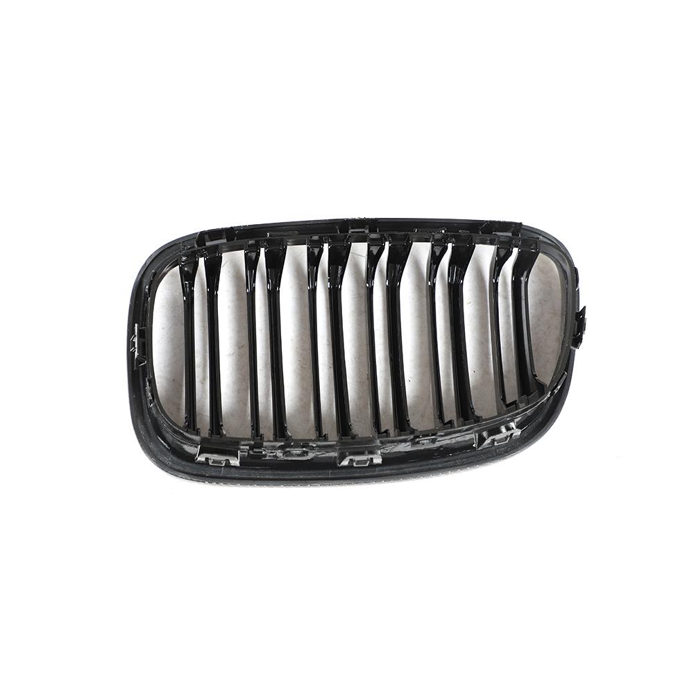 Carbon Fiber Grilles - BMW F20